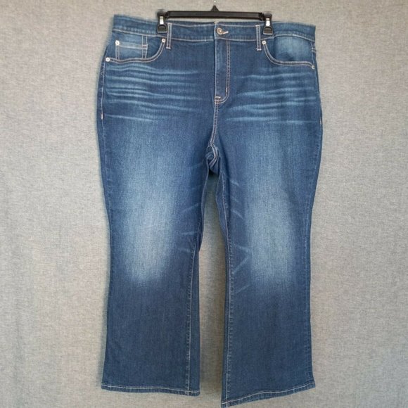 Torrid Vintage Stretch Mid-Rise Flare Jeans Size 22T Short Length - Picture 1 of 8